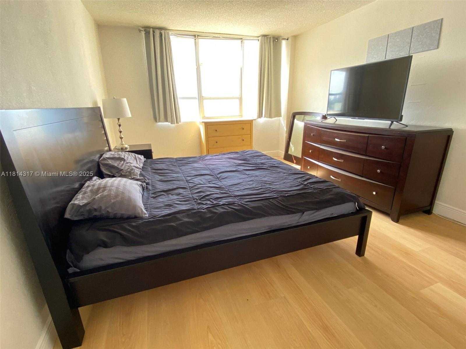 Small Image of 1500 BAY RD #1274S, Miami Beach Number 18