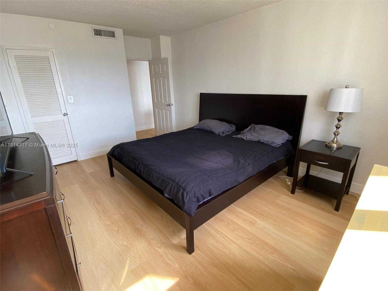 Small Image of 1500 BAY RD #1274S, Miami Beach Number 22