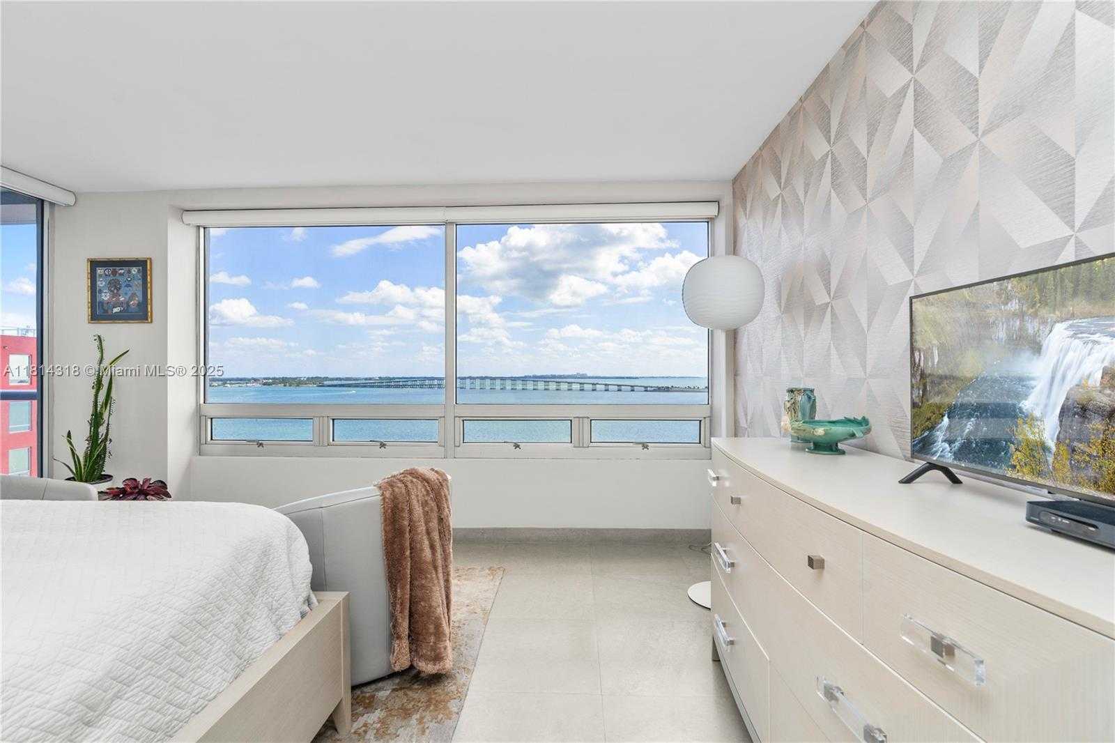 Small Image of 1541 BRICKELL AVE #A1202, Miami Number 17