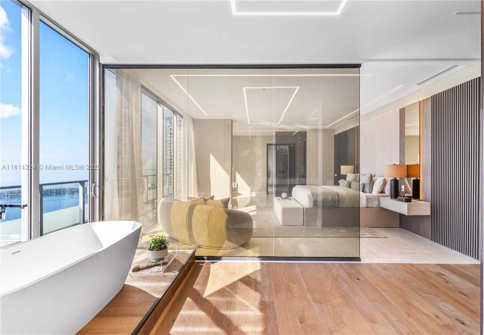 Small Image of 1300 BRICKELL BAY DR #4400, Miami Number 42