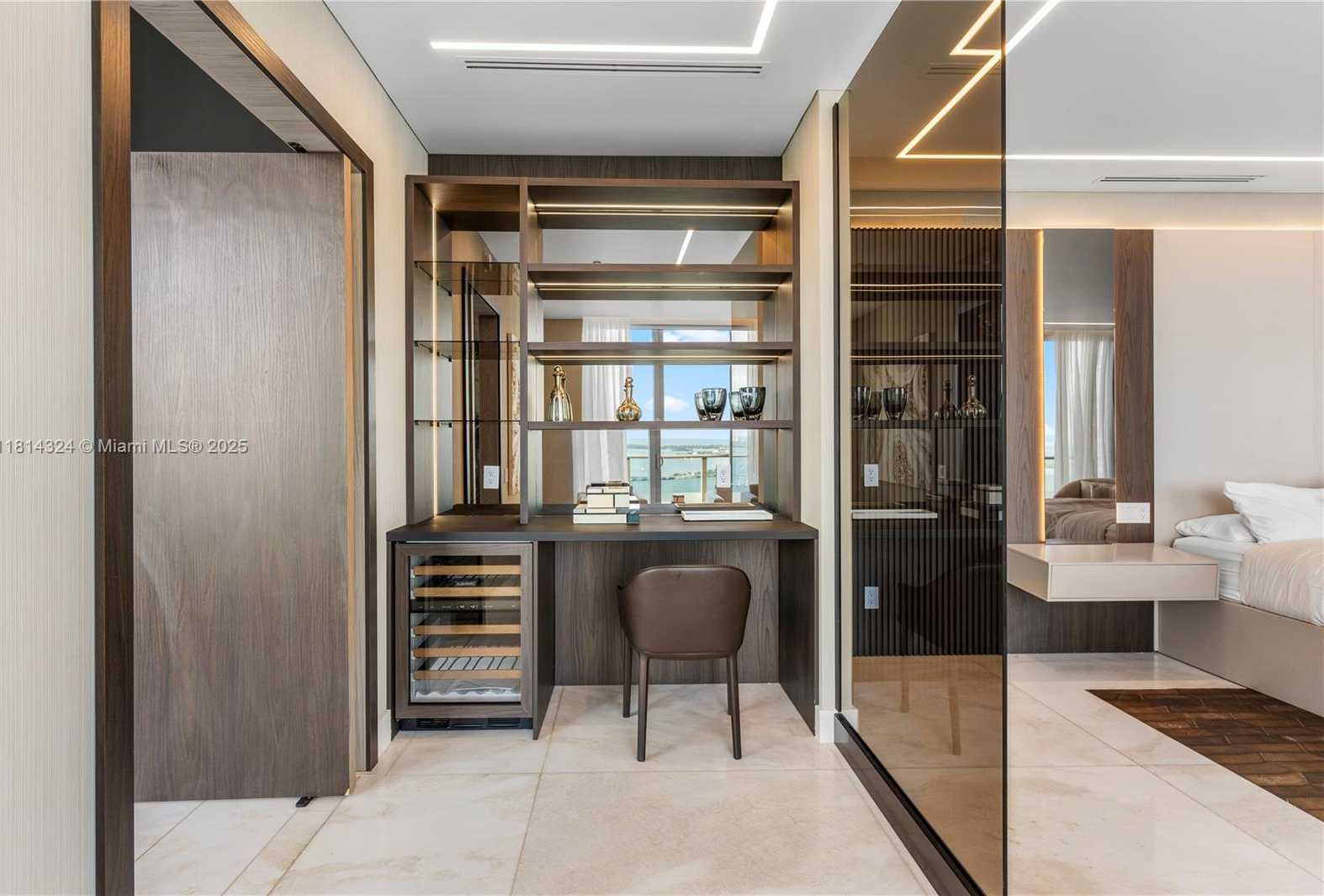 Small Image of 1300 BRICKELL BAY DR #4400, Miami Number 46