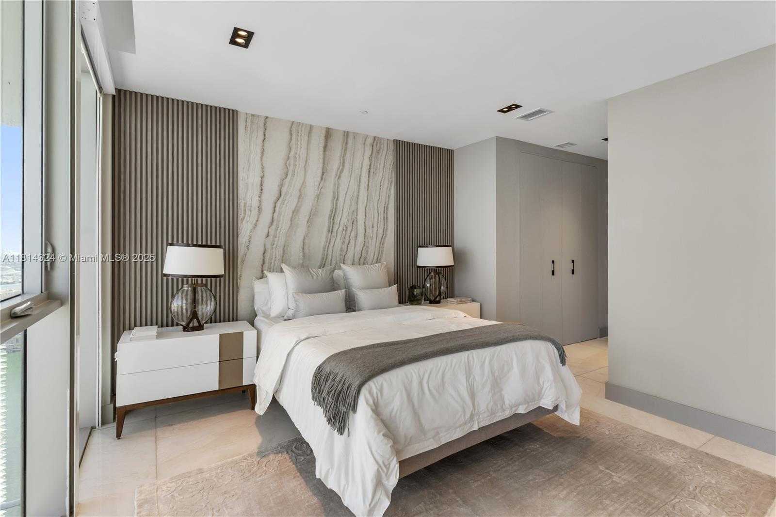 Small Image of 1300 BRICKELL BAY DR #4400, Miami Number 55