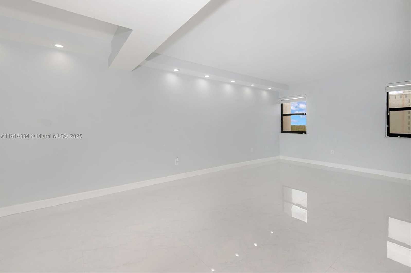 Small Image of 1201 SOUTH OCEAN DR #610N, Hollywood Number 17