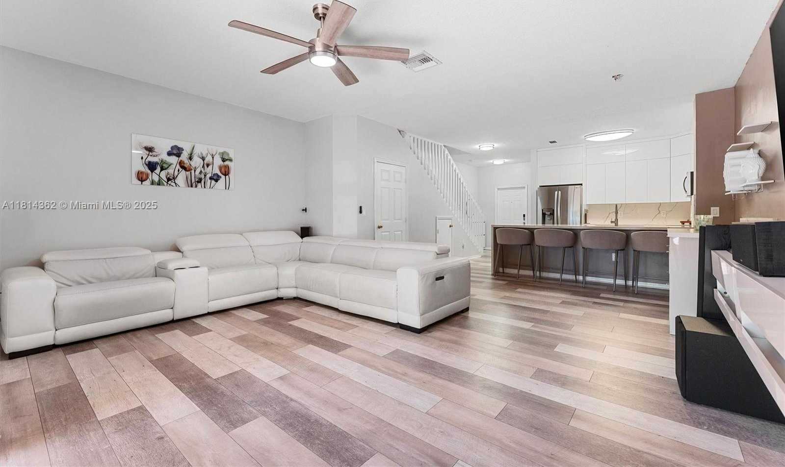Small Image of 1114 NORTH WEST 100TH AVE, Pembroke Pines Number 12