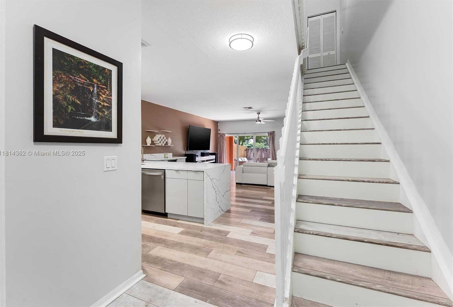 Small Image of 1114 NORTH WEST 100TH AVE, Pembroke Pines Number 15