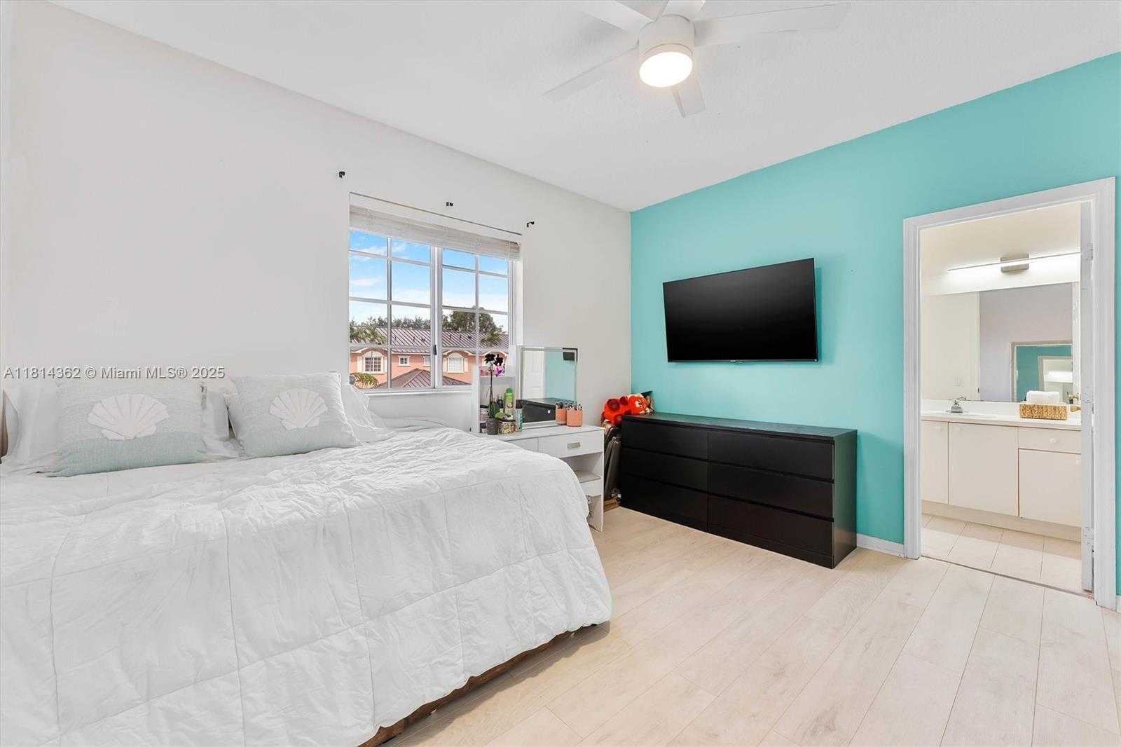 Small Image of 1114 NORTH WEST 100TH AVE, Pembroke Pines Number 20