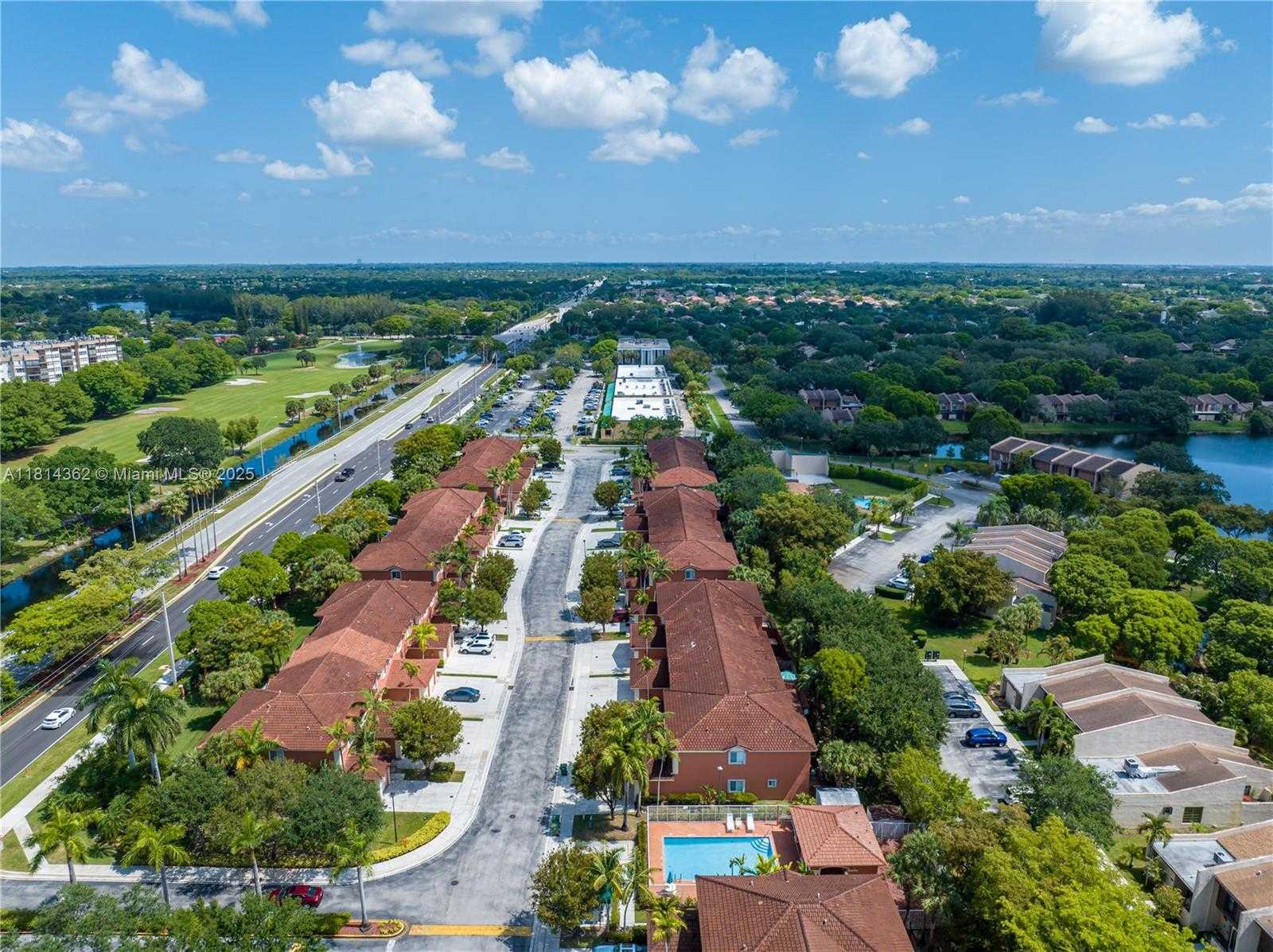 Small Image of 1114 NORTH WEST 100TH AVE, Pembroke Pines Number 30
