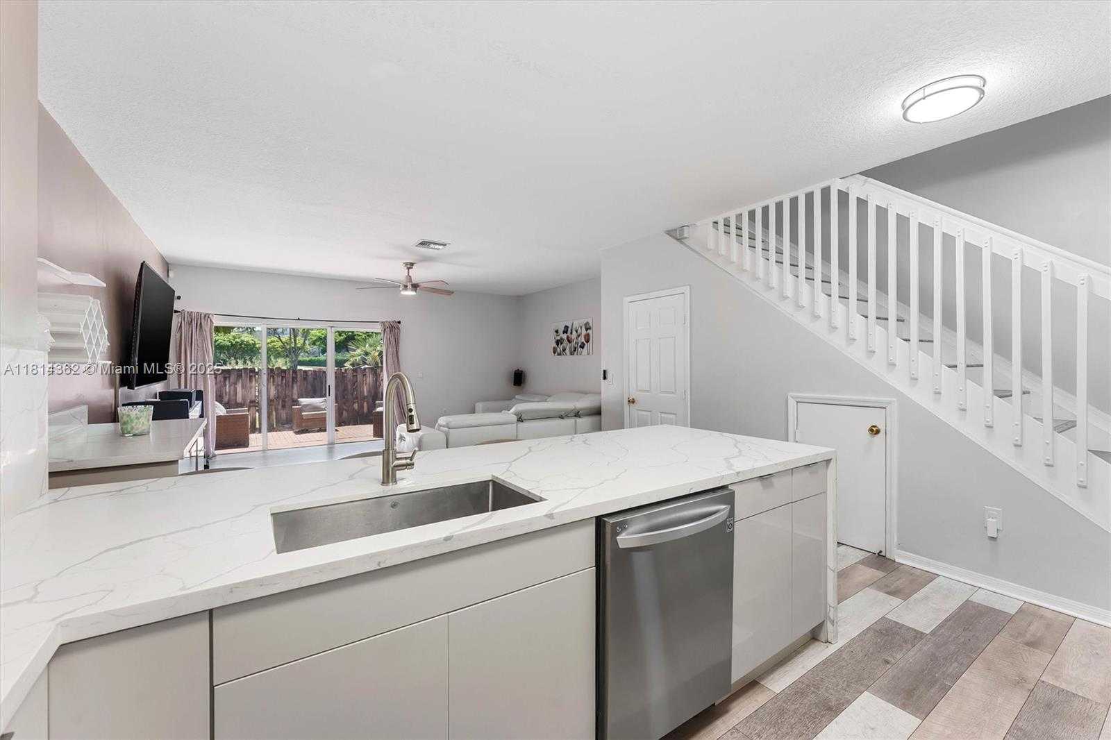 Small Image of 1114 NORTH WEST 100TH AVE, Pembroke Pines Number 7