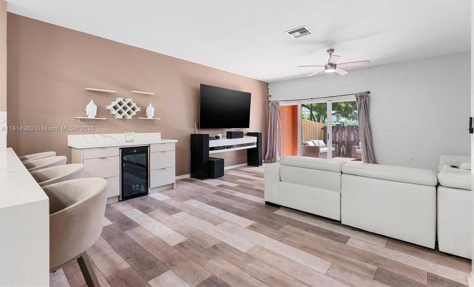 Small Image of 1114 NORTH WEST 100TH AVE, Pembroke Pines Number 9
