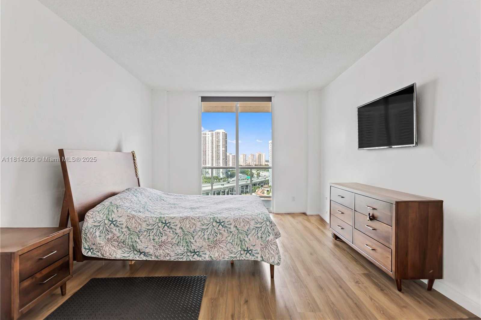 Small Image of 19390 COLLINS AVE #PH-7, Sunny Isles Beach Number 13