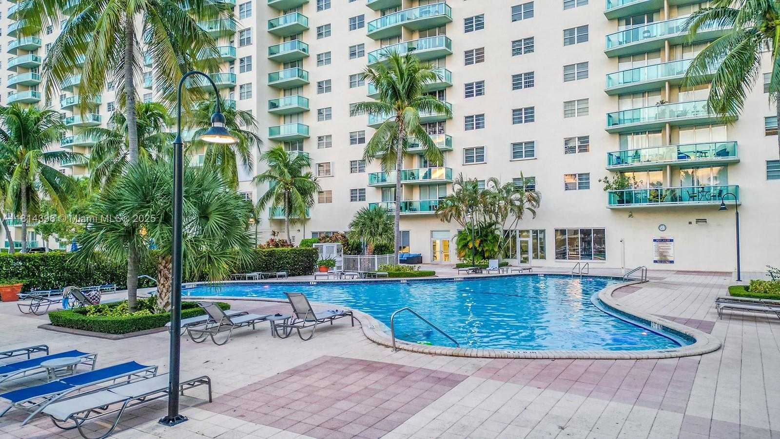 Small Image of 19390 COLLINS AVE #PH-7, Sunny Isles Beach Number 24