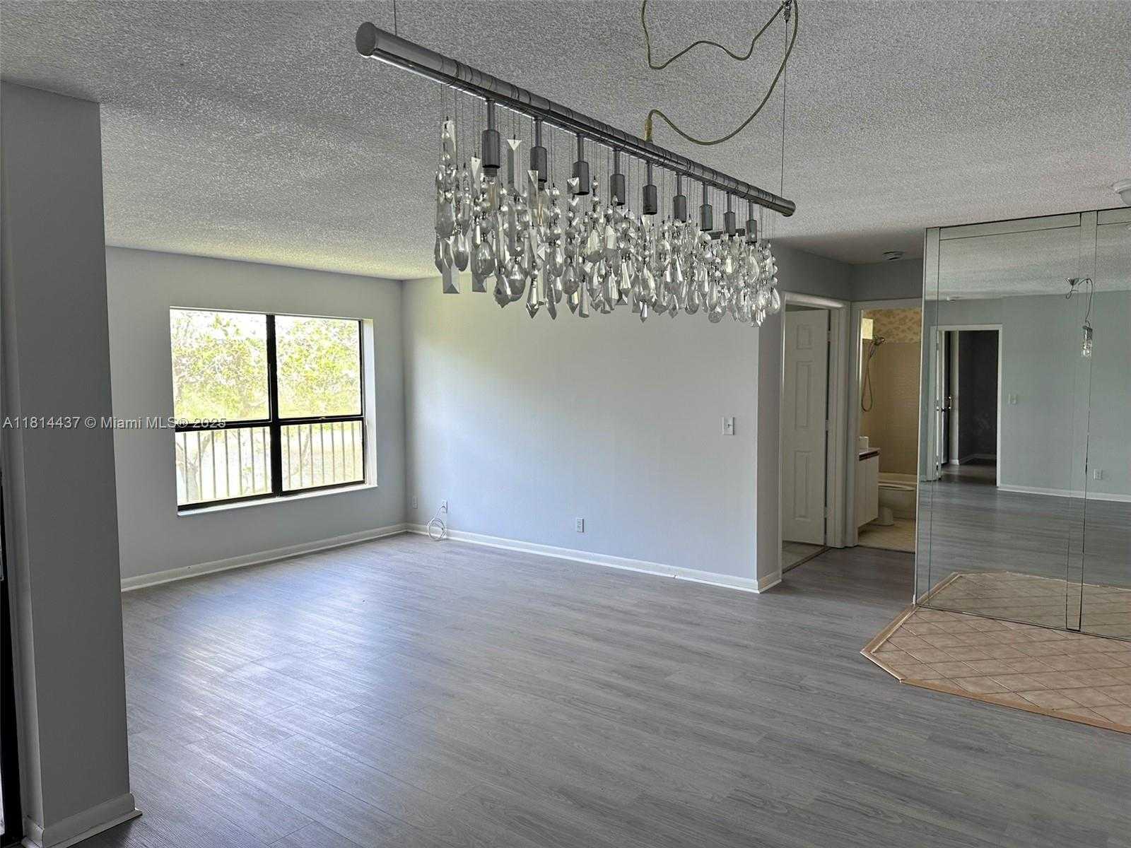 Small Image of 2526 NORTH CARAMBOLA CIR N #1821, Coconut Creek Number 10
