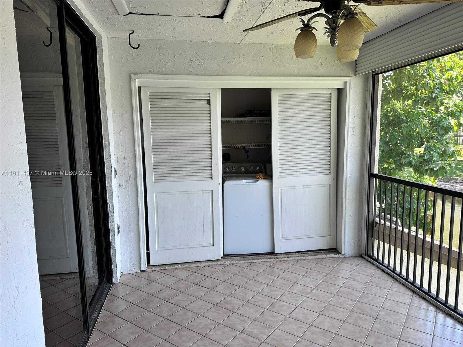 Small Image of 2526 NORTH CARAMBOLA CIR N #1821, Coconut Creek Number 12