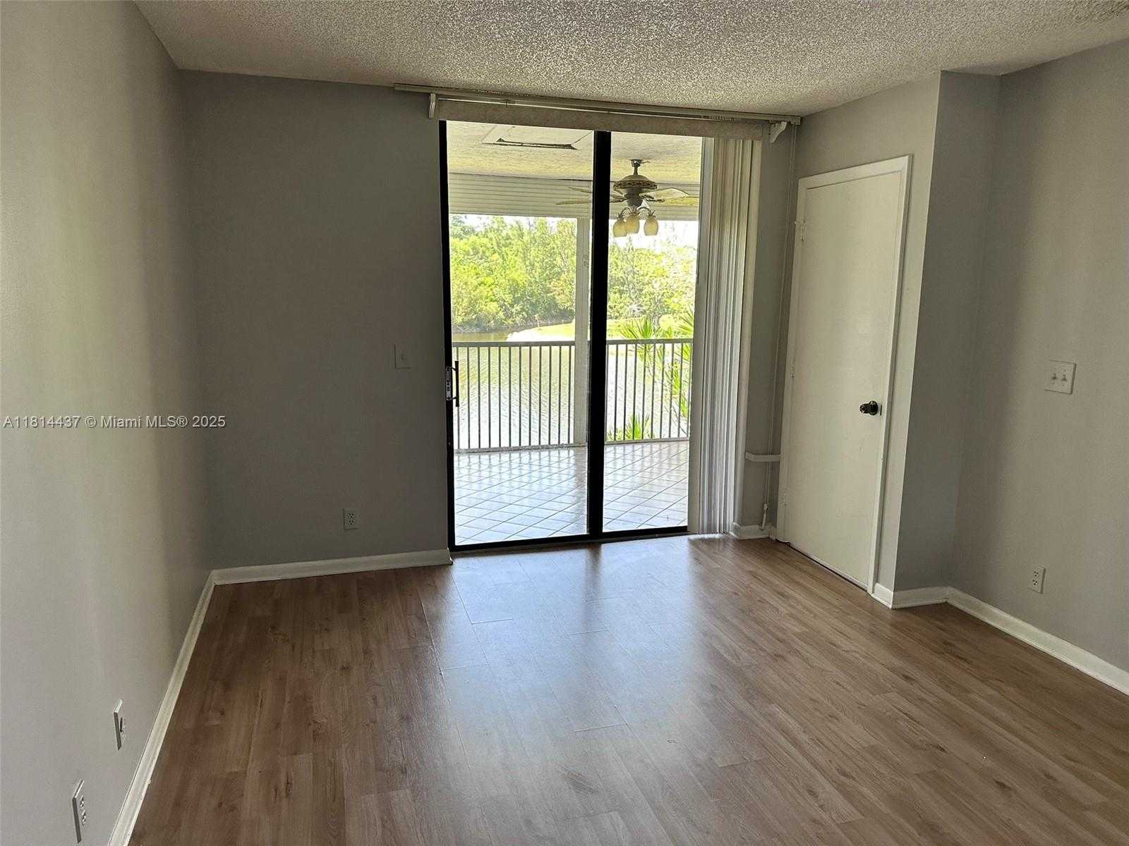 Small Image of 2526 NORTH CARAMBOLA CIR N #1821, Coconut Creek Number 28