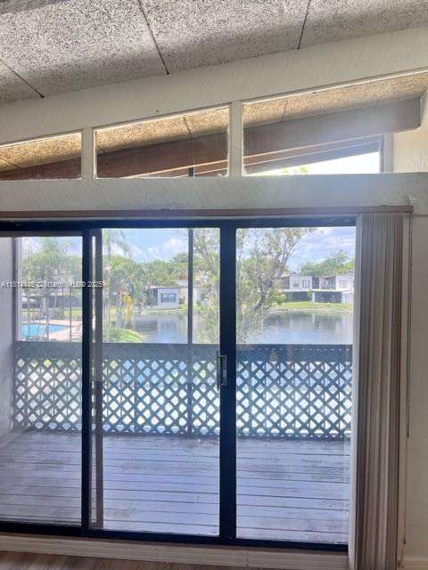 Small Image of 958 MOCKINGBIRD LN #511, Plantation Number 18