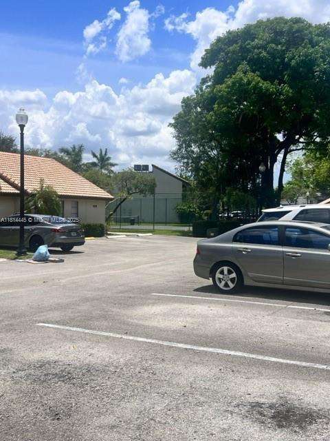 Small Image of 958 MOCKINGBIRD LN #511, Plantation Number 2