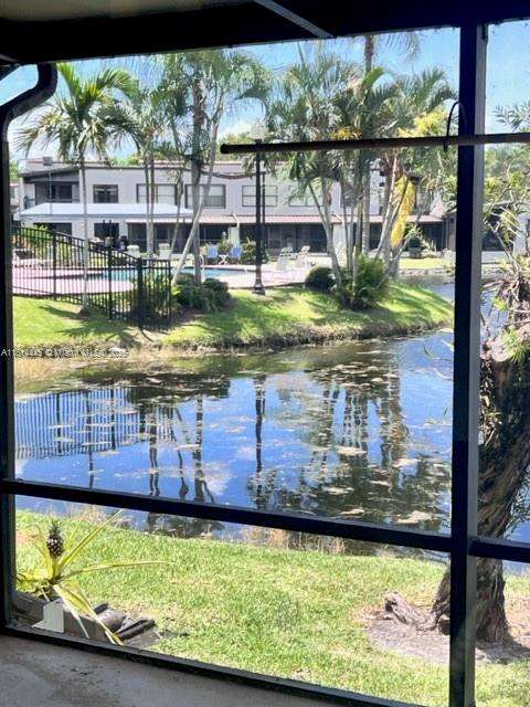 Small Image of 958 MOCKINGBIRD LN #511, Plantation Number 26