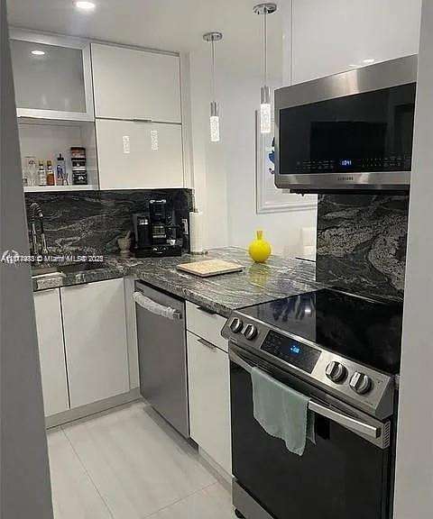 Small Image of 1801 SOUTH OCEAN DR #1040, Hallandale Beach Number 3