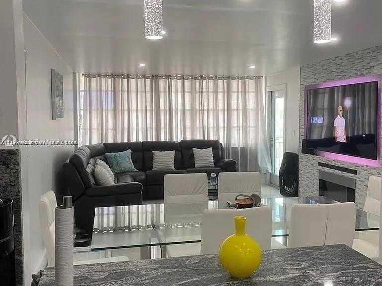 Small Image of 1801 SOUTH OCEAN DR #1040, Hallandale Beach Number 6