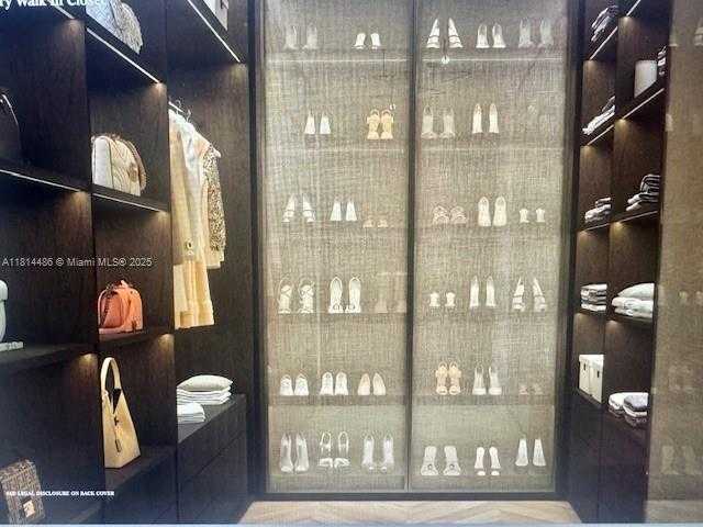 Small Image of 300 NORTH BISCAYNE BLVD #8502, Miami Number 9