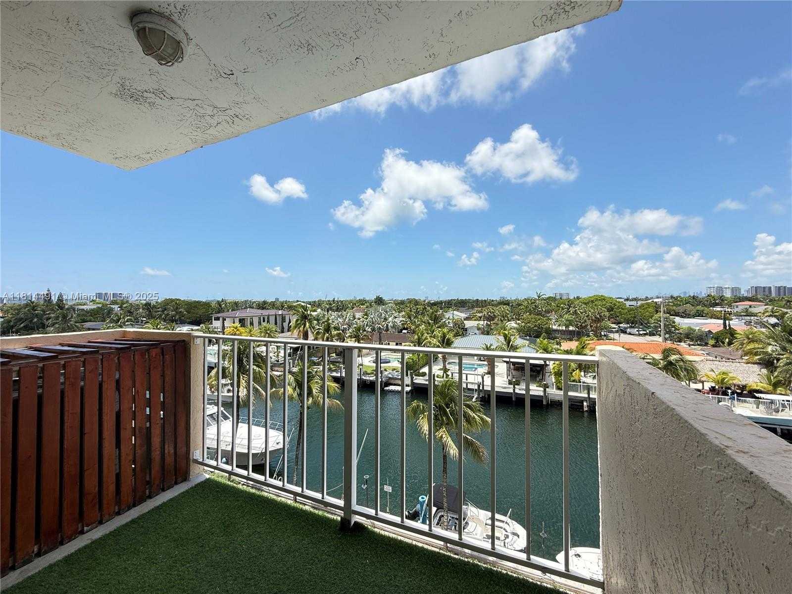 Small Image of 2350 NORTH EAST 135TH ST #505, North Miami Number 15