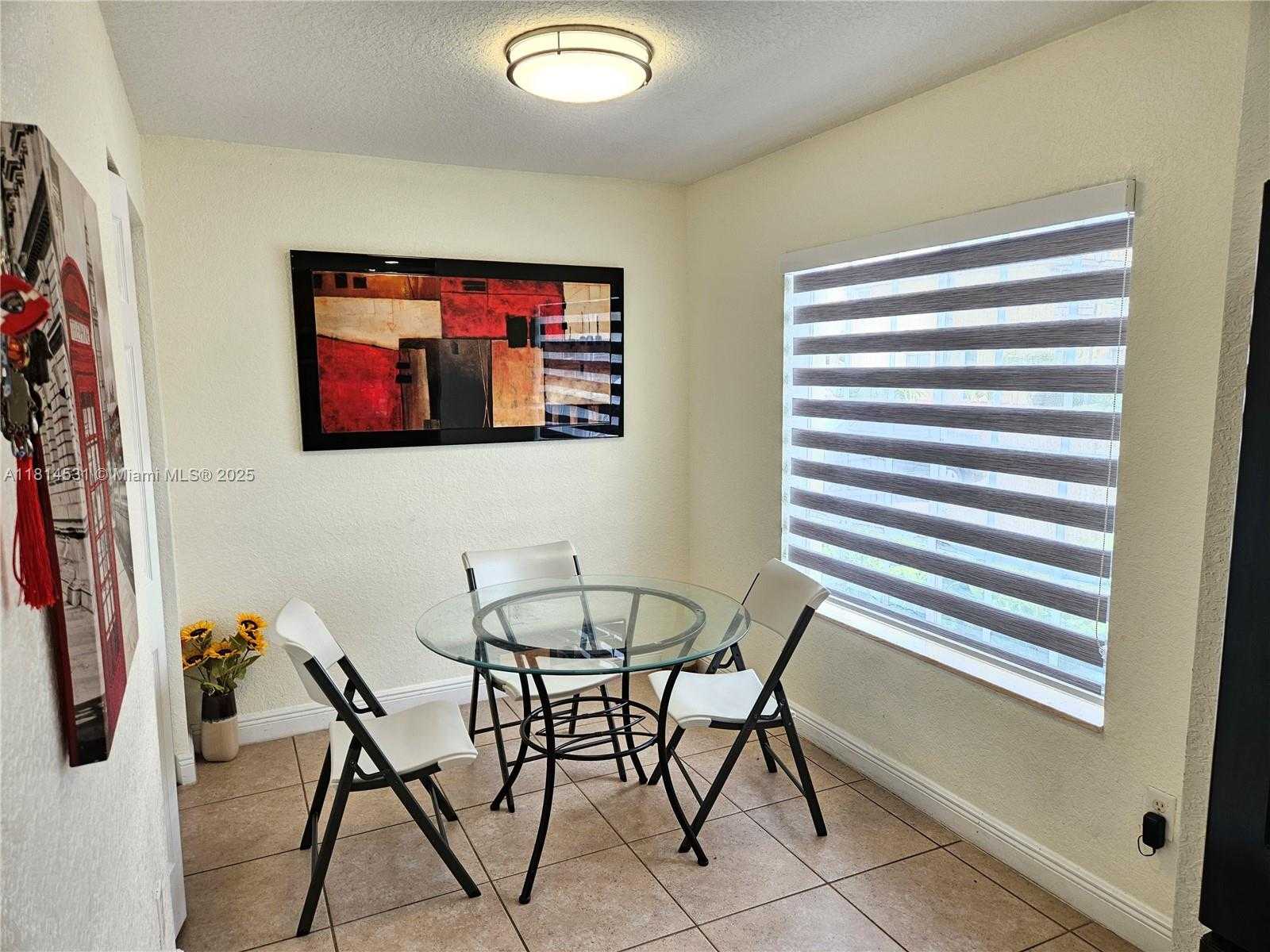 Small Image of 9279 CHAMBERS ST, Tamarac Number 10