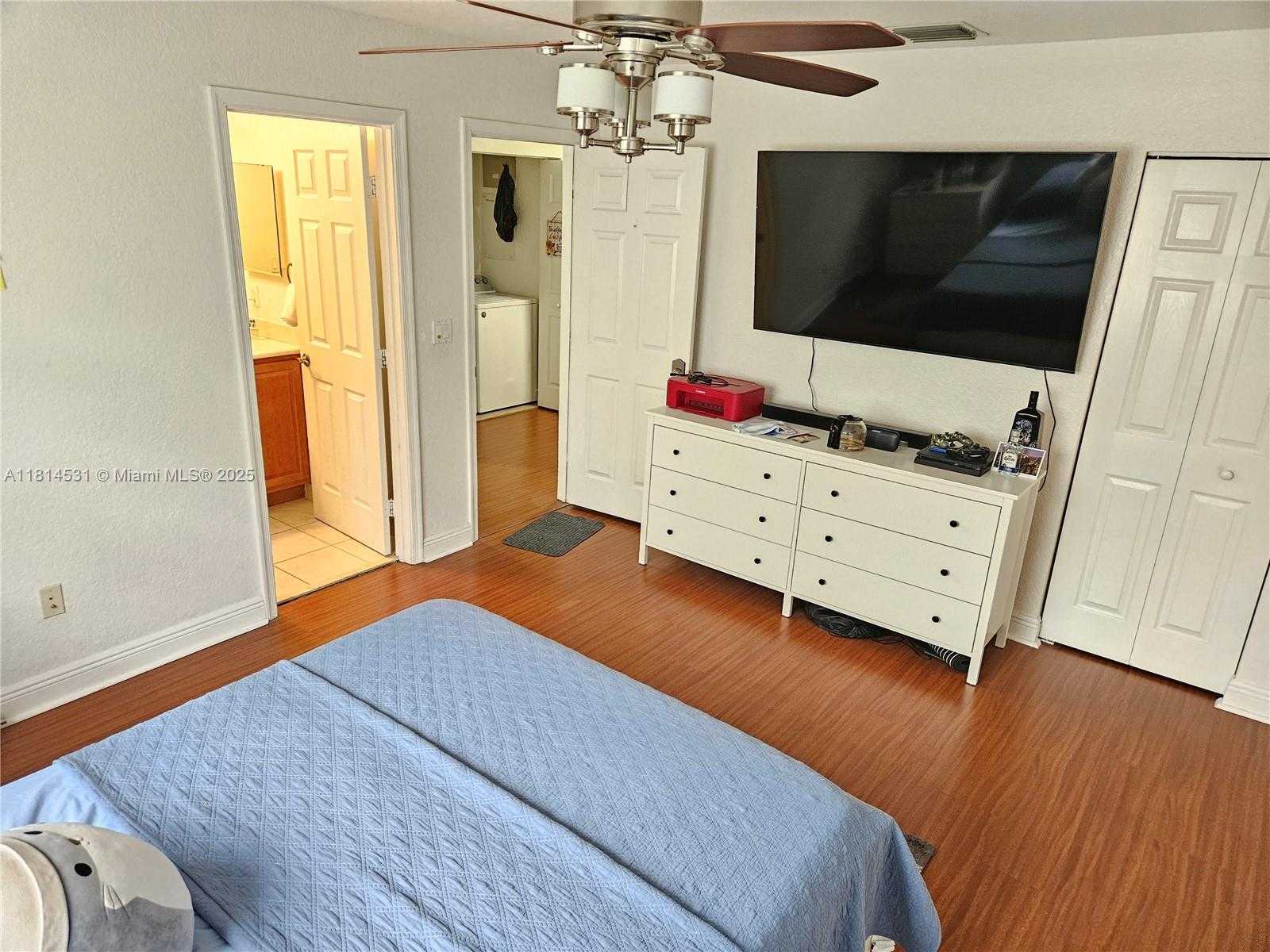 Small Image of 9279 CHAMBERS ST, Tamarac Number 13