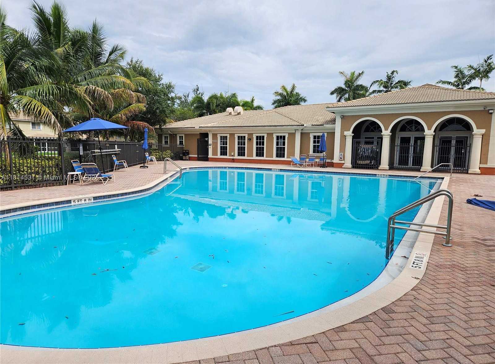 Small Image of 9279 CHAMBERS ST, Tamarac Number 25