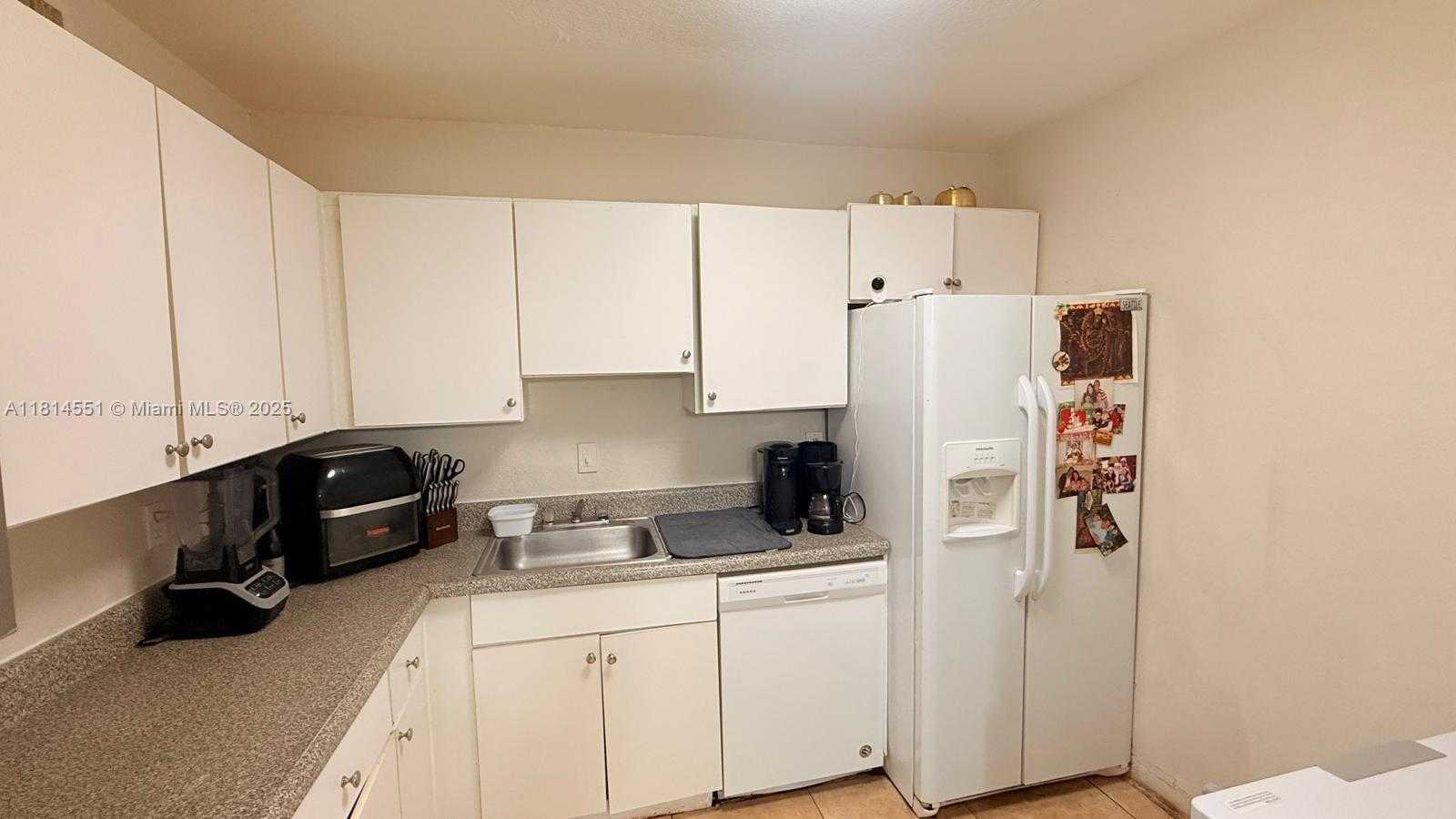 Small Image of 5112 NORTH WEST 79TH AVE #305, Doral Number 11