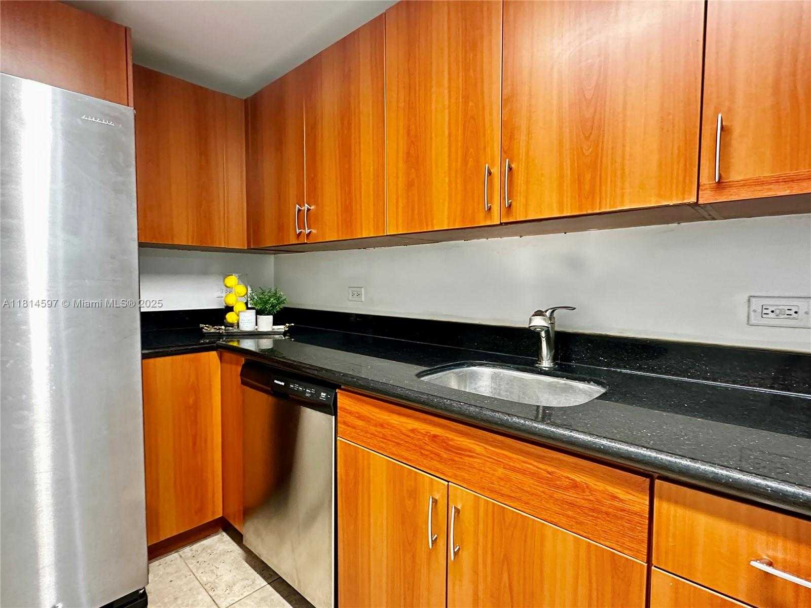 Small Image of 7501 EAST TREASURE DR #1P, North Bay Village Number 3
