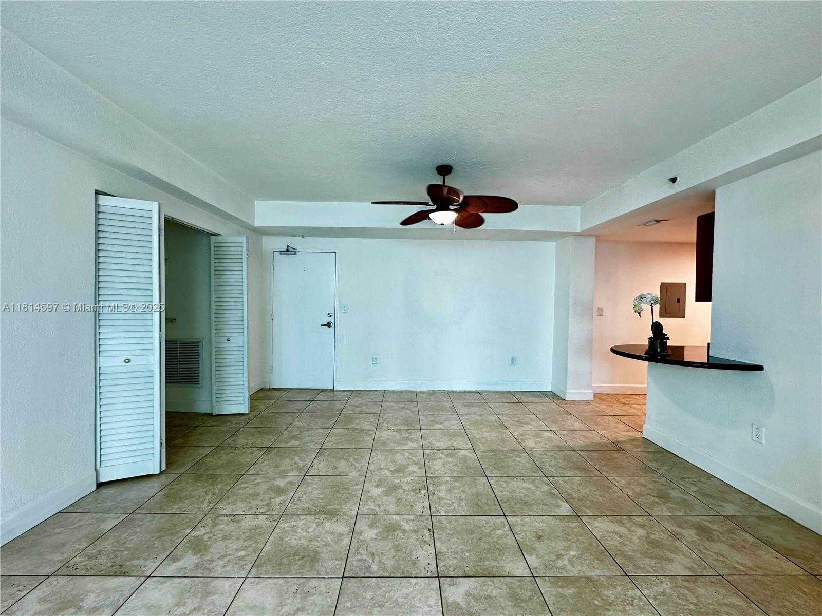 Small Image of 7501 EAST TREASURE DR #1P, North Bay Village Number 6