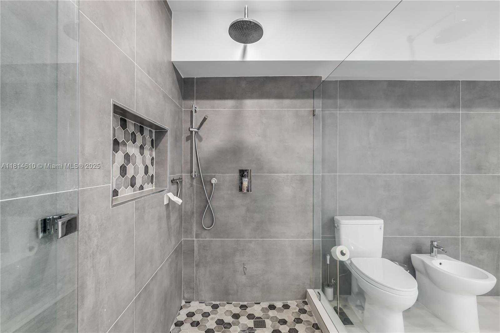 Small Image of 8855 COLLINS AVE #4G, Surfside Number 17