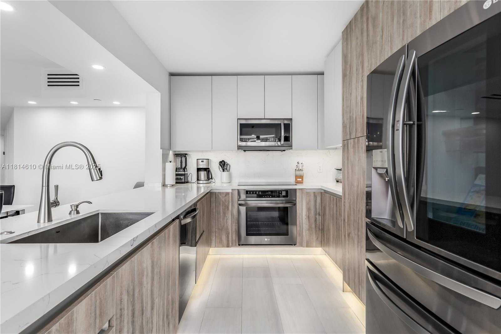 Small Image of 8855 COLLINS AVE #4G, Surfside Number 7