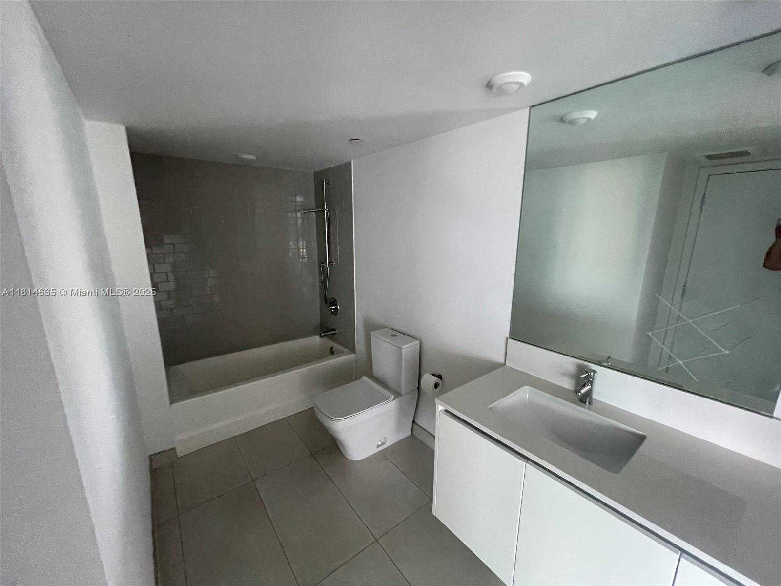 Small Image of 1025 92ND ST #607, Bay Harbor Islands Number 12