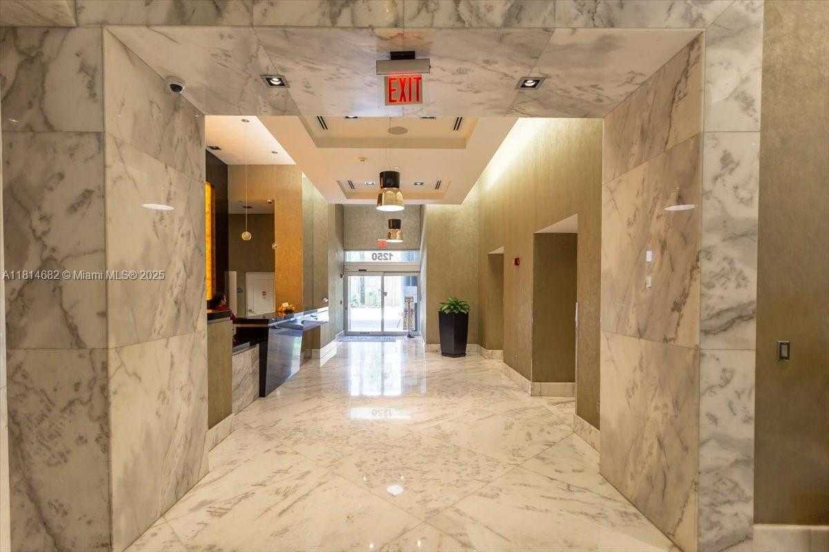 Small Image of 1250 SOUTH MIAMI AVE #2208, Miami Number 22