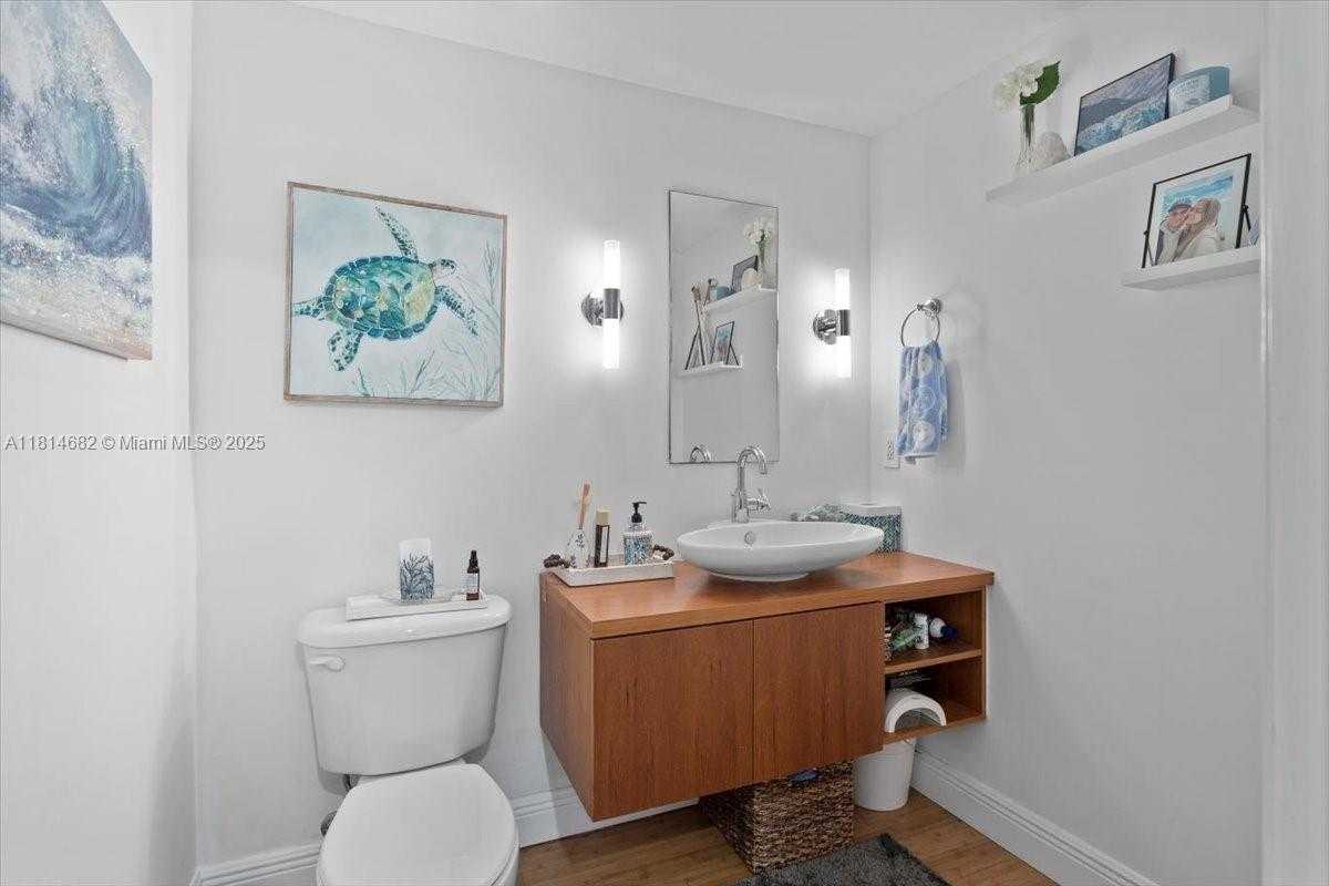 Small Image of 1250 SOUTH MIAMI AVE #2208, Miami Number 7