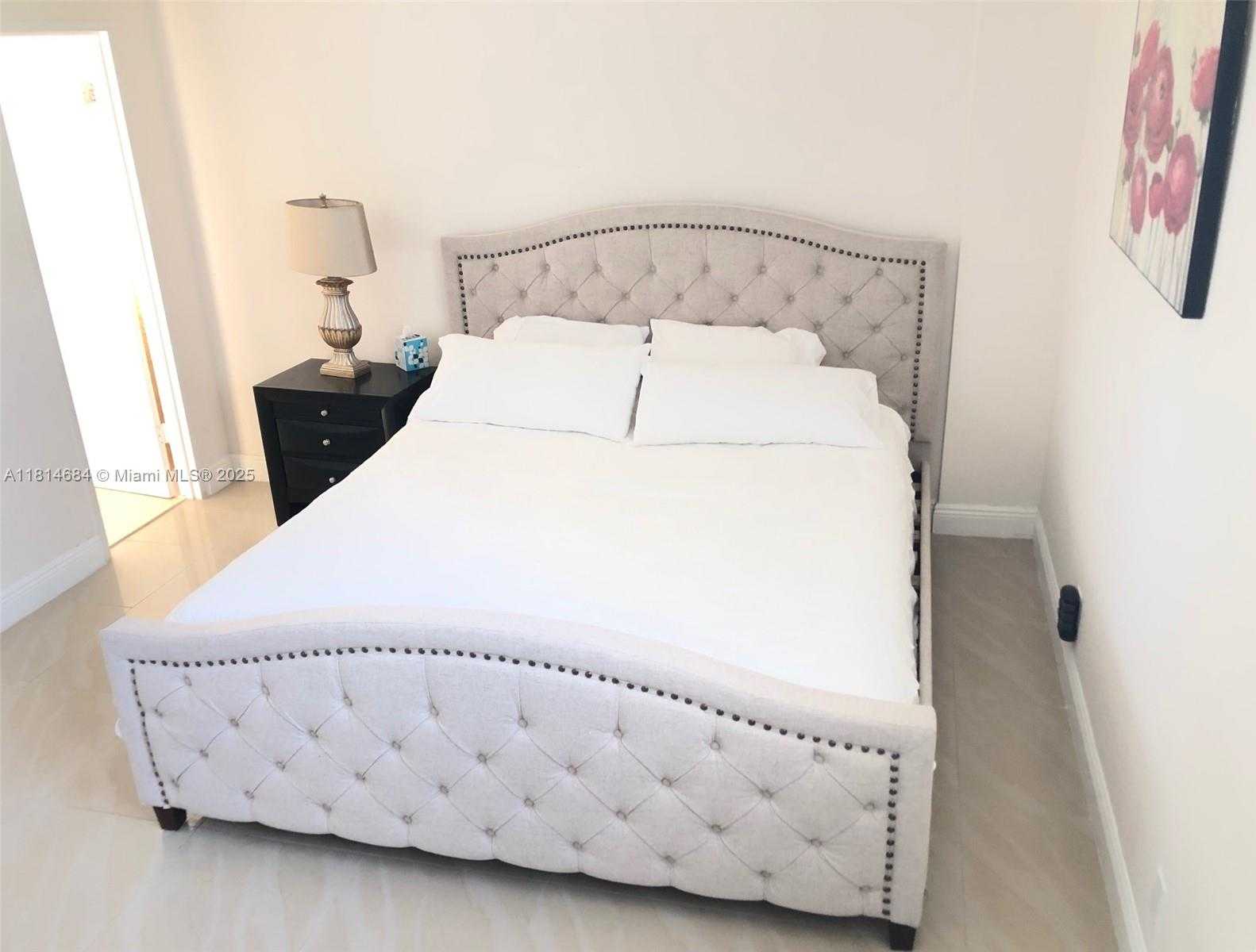 Small Image of 3001 SOUTH OCEAN DR #229, Hollywood Number 3