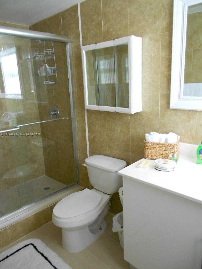 Small Image of 3001 SOUTH OCEAN DR #229, Hollywood Number 6