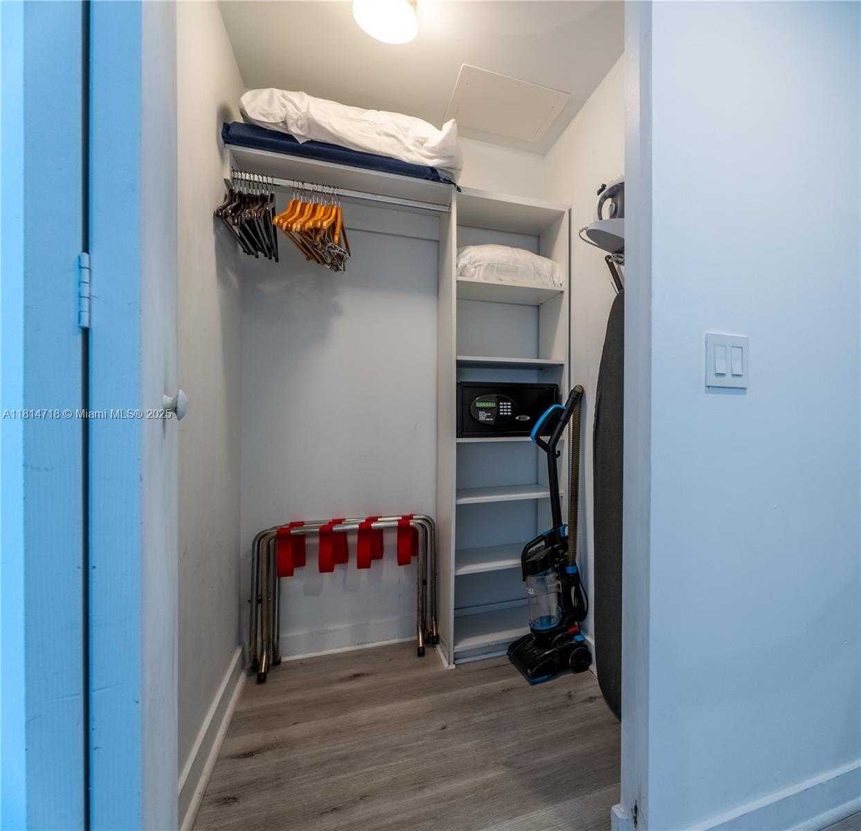 Small Image of 2602 EAST HALLANDALE BEACH BLVD #R2004, Hallandale Beach Number 5