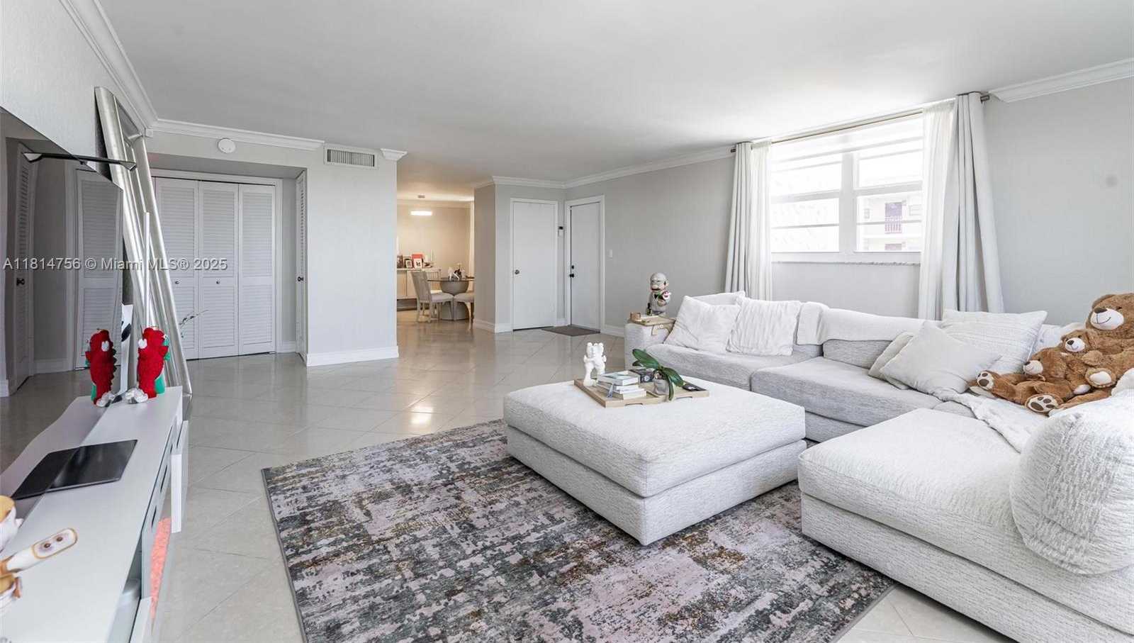 Small Image of 1811 JEFFERSON ST #710, Hollywood Number 2