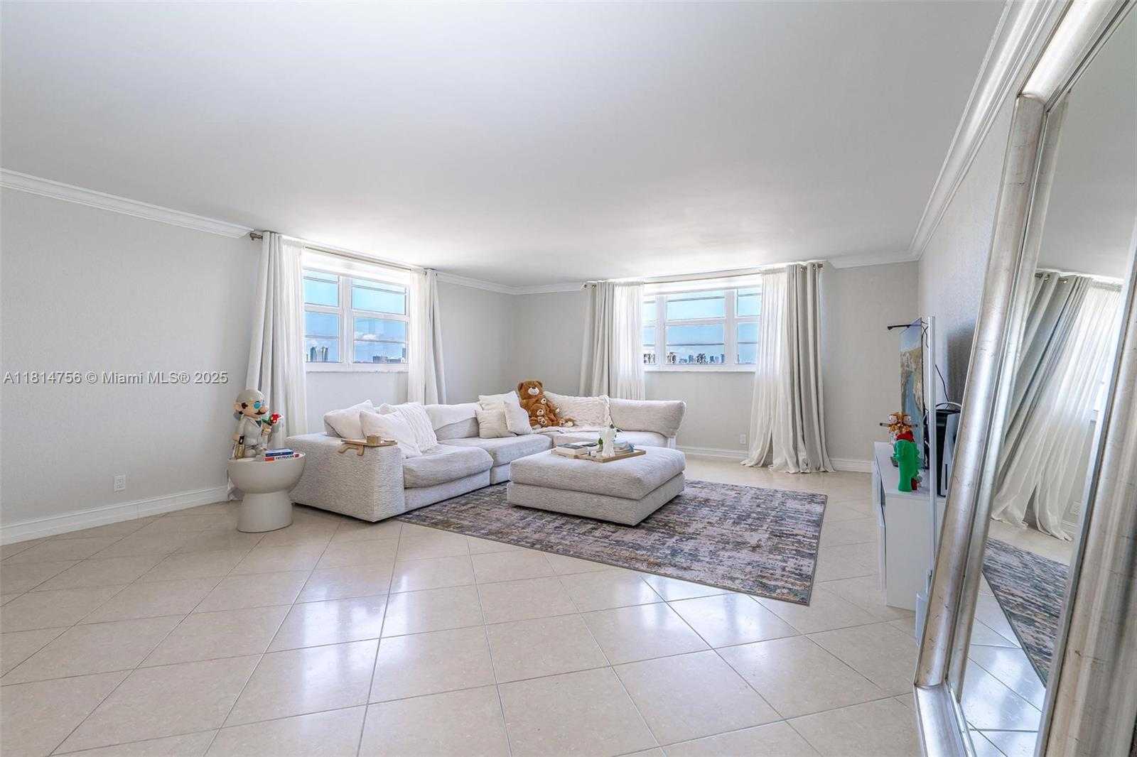 Small Image of 1811 JEFFERSON ST #710, Hollywood Number 3
