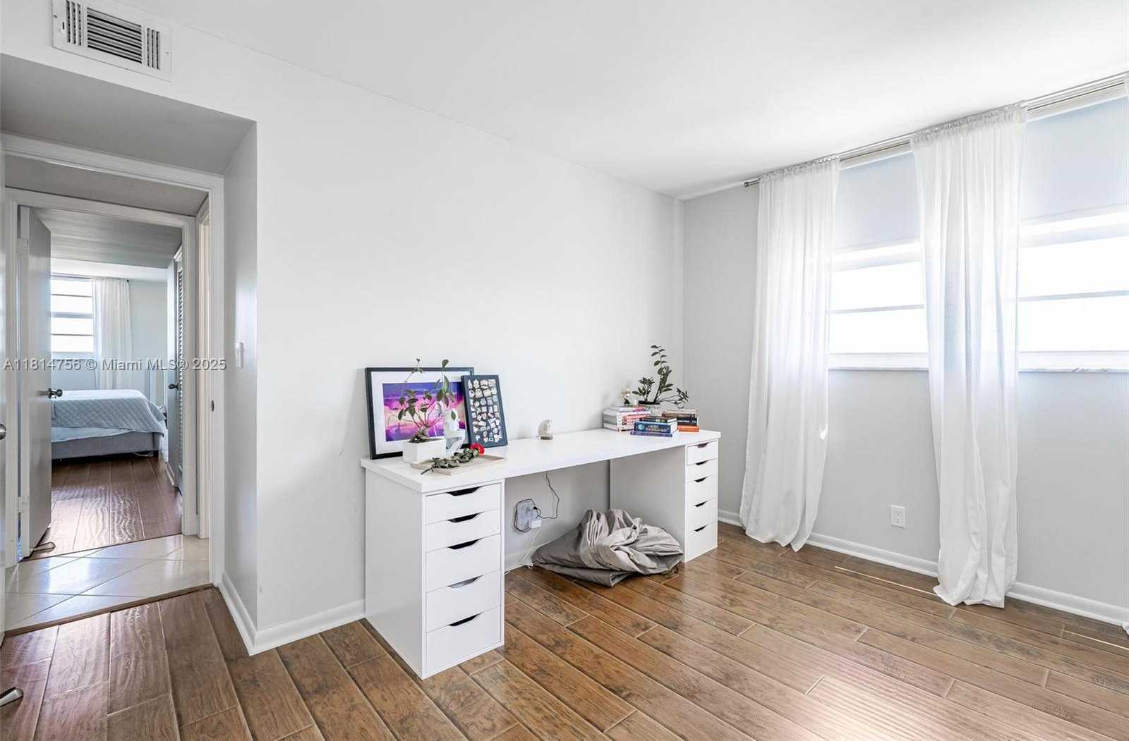 Small Image of 1811 JEFFERSON ST #710, Hollywood Number 7