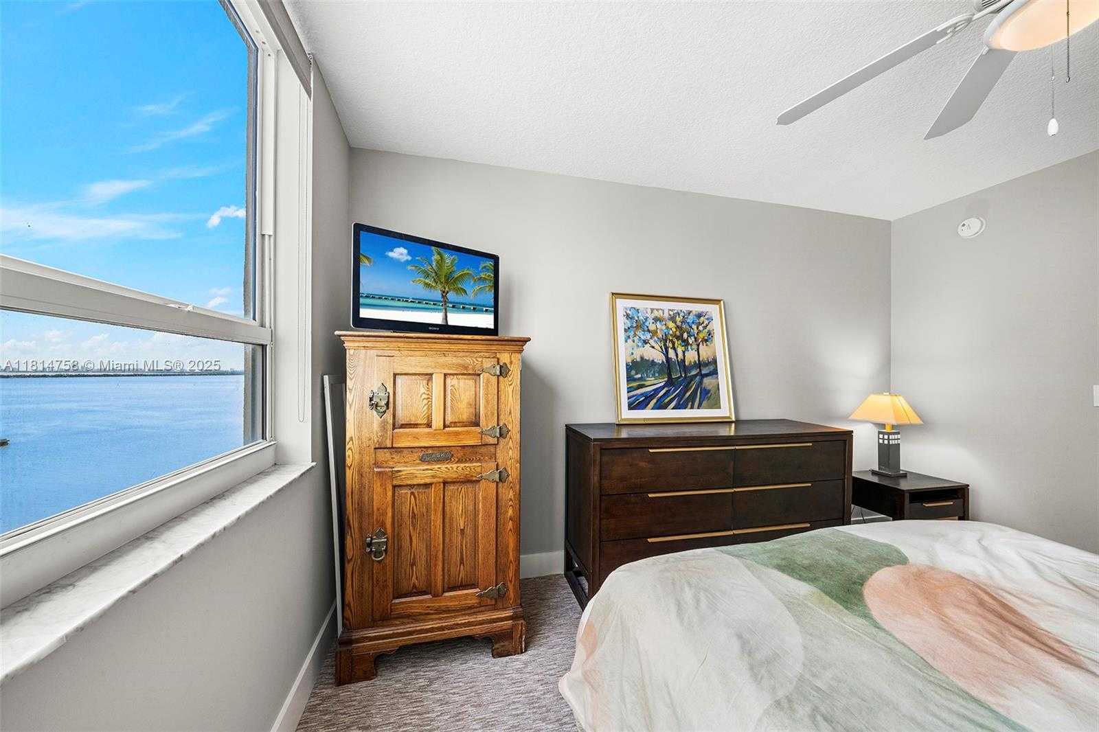 Small Image of 2000 NORTH BAYSHORE DR #1011, Miami Number 13