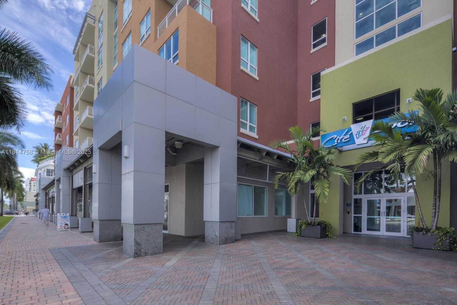 Small Image of 2000 NORTH BAYSHORE DR #1011, Miami Number 22