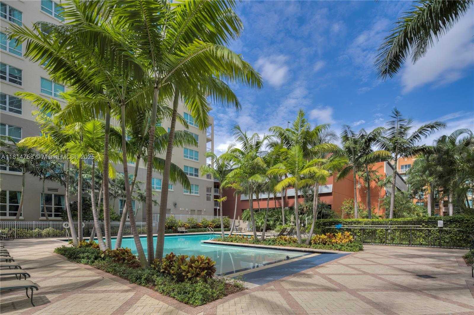 Small Image of 2000 NORTH BAYSHORE DR #1011, Miami Number 25