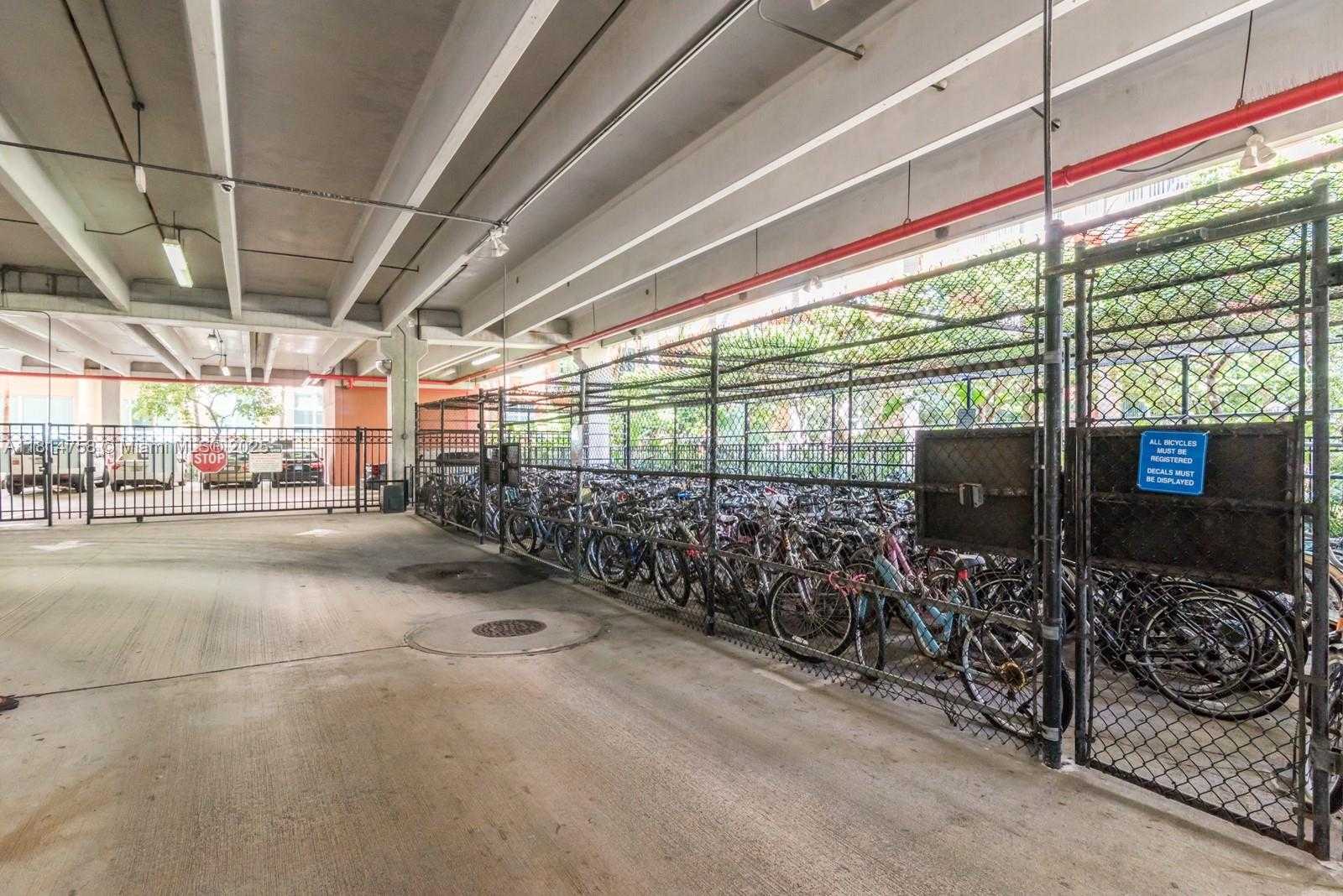 Small Image of 2000 NORTH BAYSHORE DR #1011, Miami Number 36
