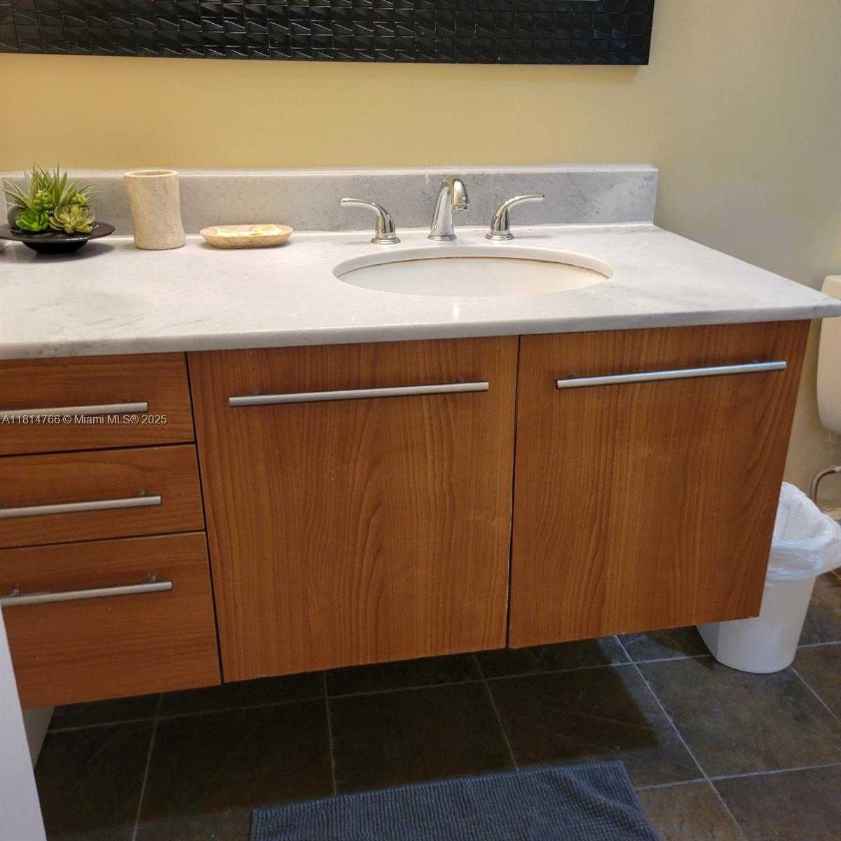 Small Image of 19370 COLLINS AVE #1120, Sunny Isles Beach Number 27