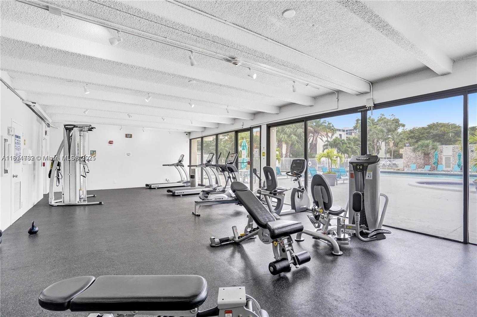 Small Image of 20300 WEST COUNTRY CLUB DR #101-3, Aventura Number 15