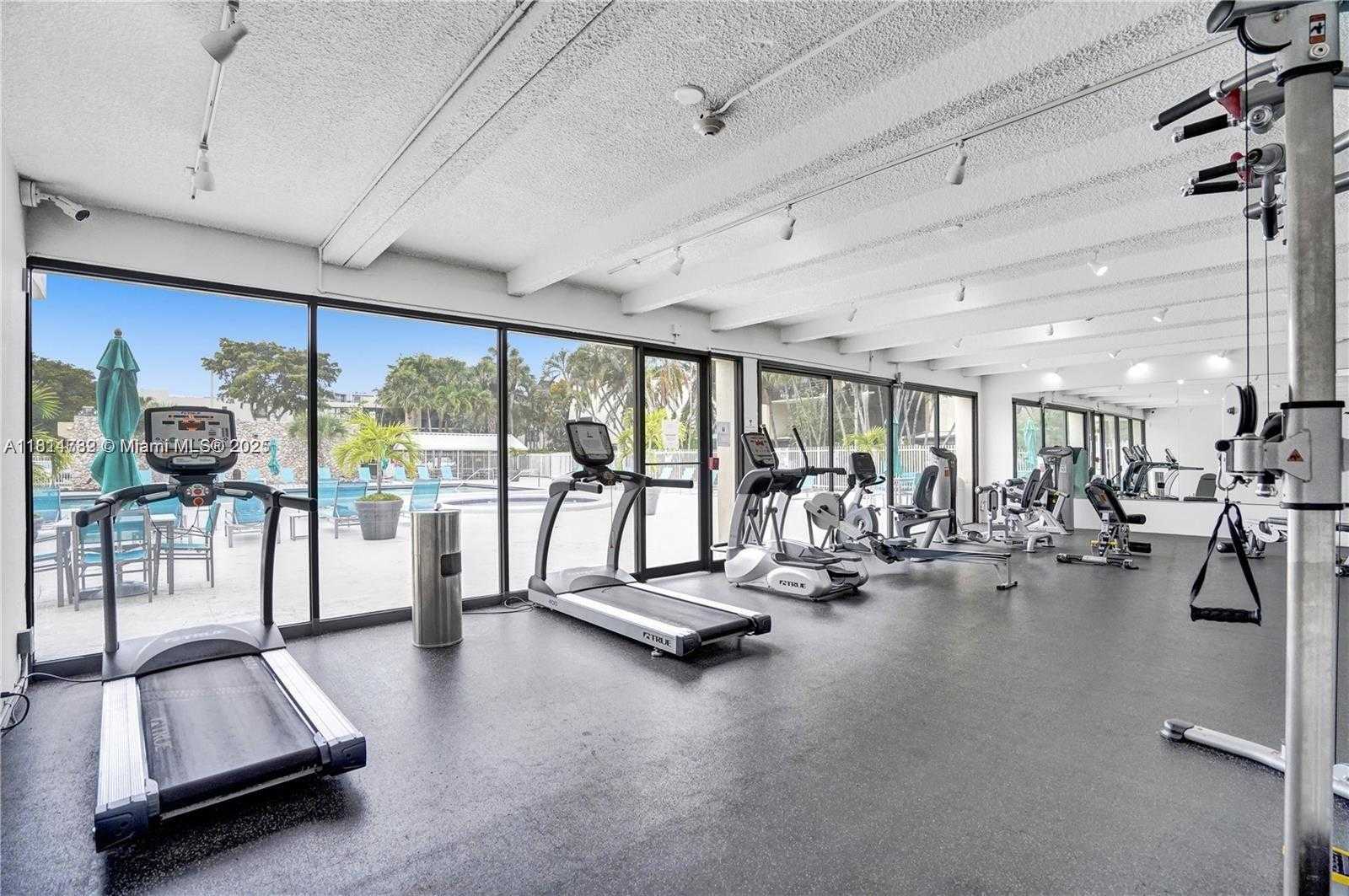 Small Image of 20300 WEST COUNTRY CLUB DR #101-3, Aventura Number 16