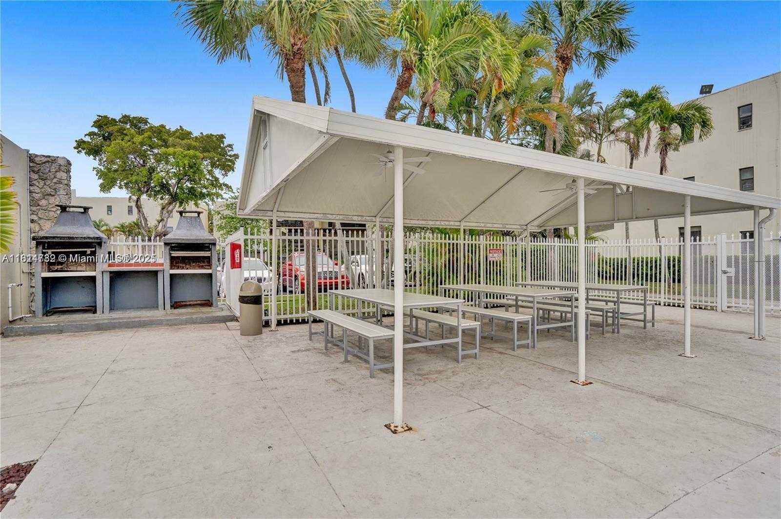 Small Image of 20300 WEST COUNTRY CLUB DR #101-3, Aventura Number 18